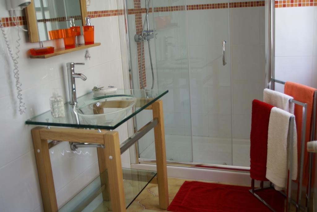 Air Du Temps Bed & Breakfast Ceyreste Room photo