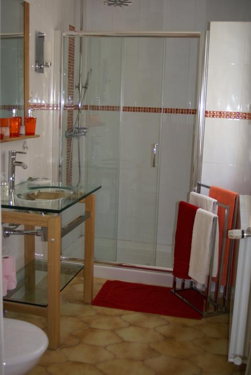 Air Du Temps Bed & Breakfast Ceyreste Room photo